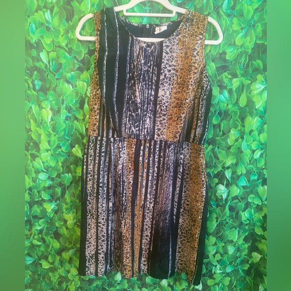 Japna Dresses & Skirts - Japna - Patterned Print Dress